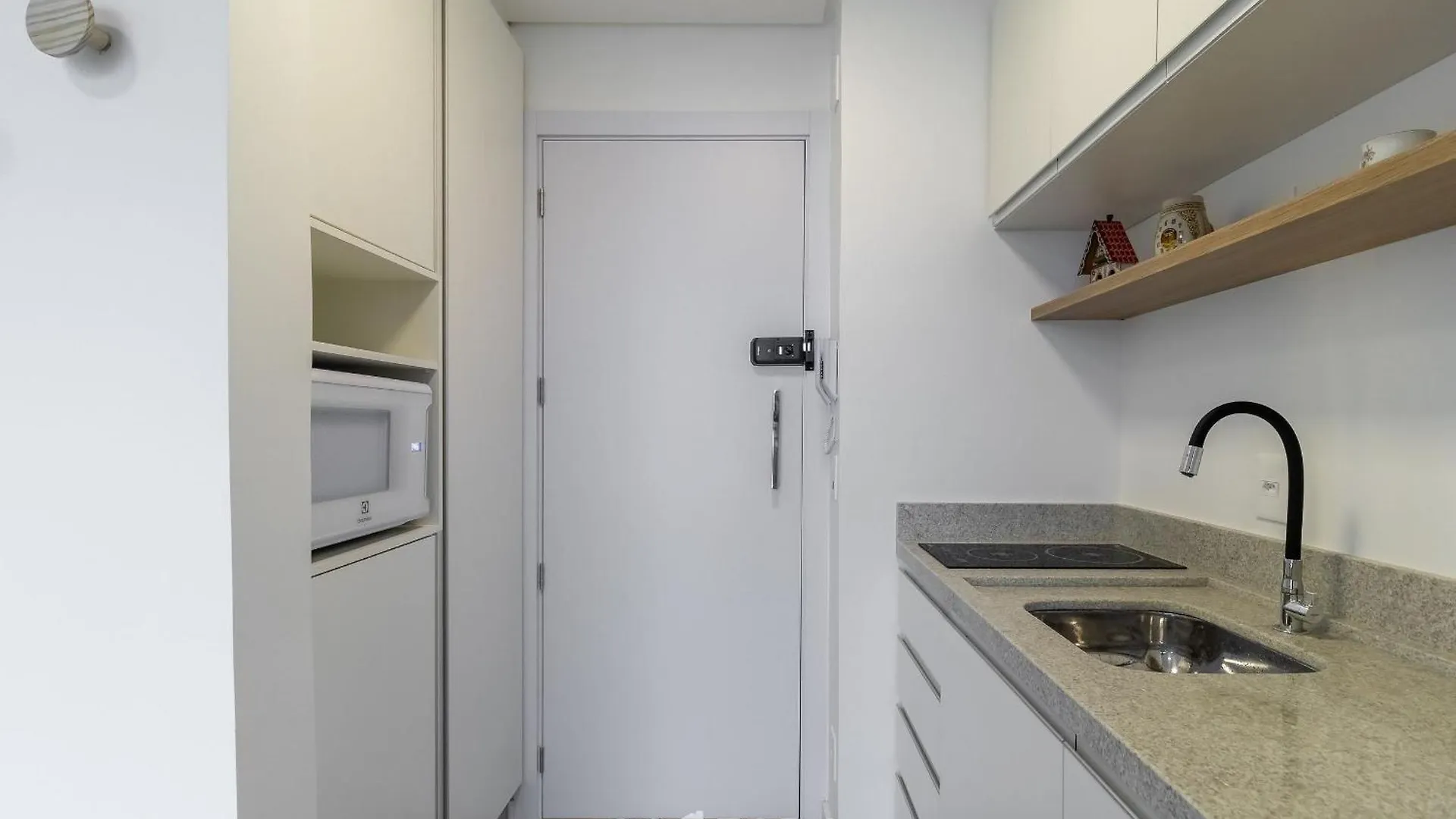 Rup - Studios Equipados Em Predio Com Piscina Blumenau