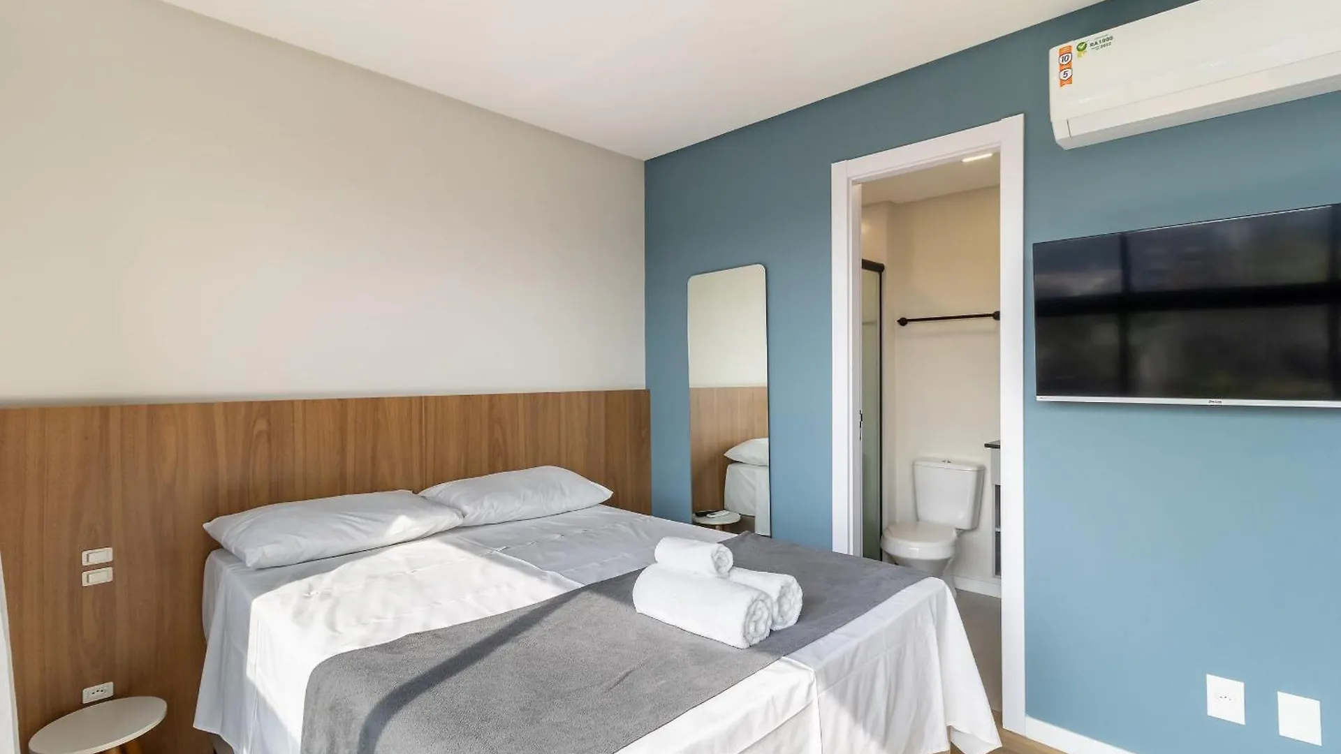 Rup - Studios Equipados Em Predio Com Piscina Blumenau 0*,  Brazil