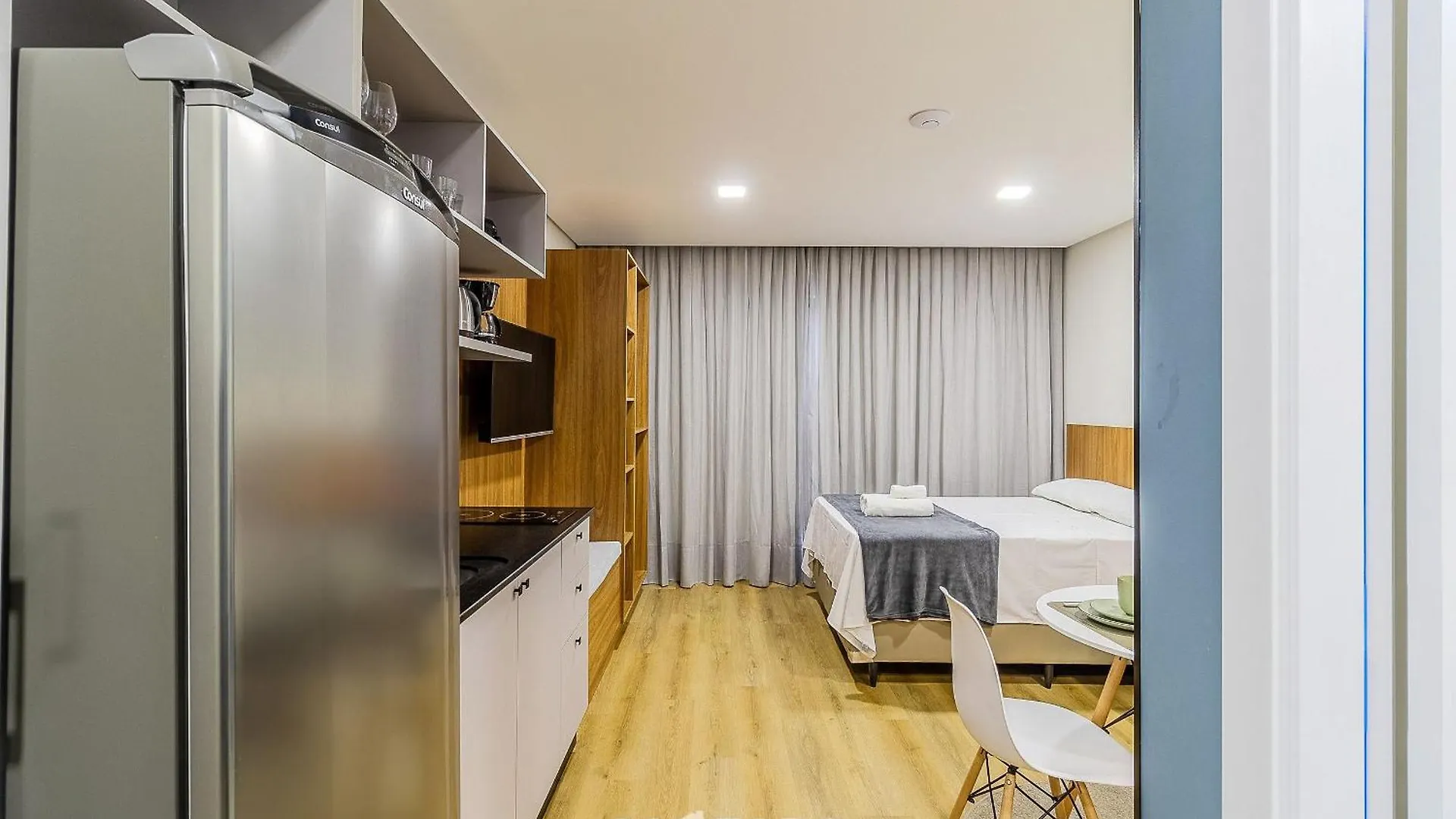 Rup - Studios Equipados Em Predio Com Piscina Blumenau