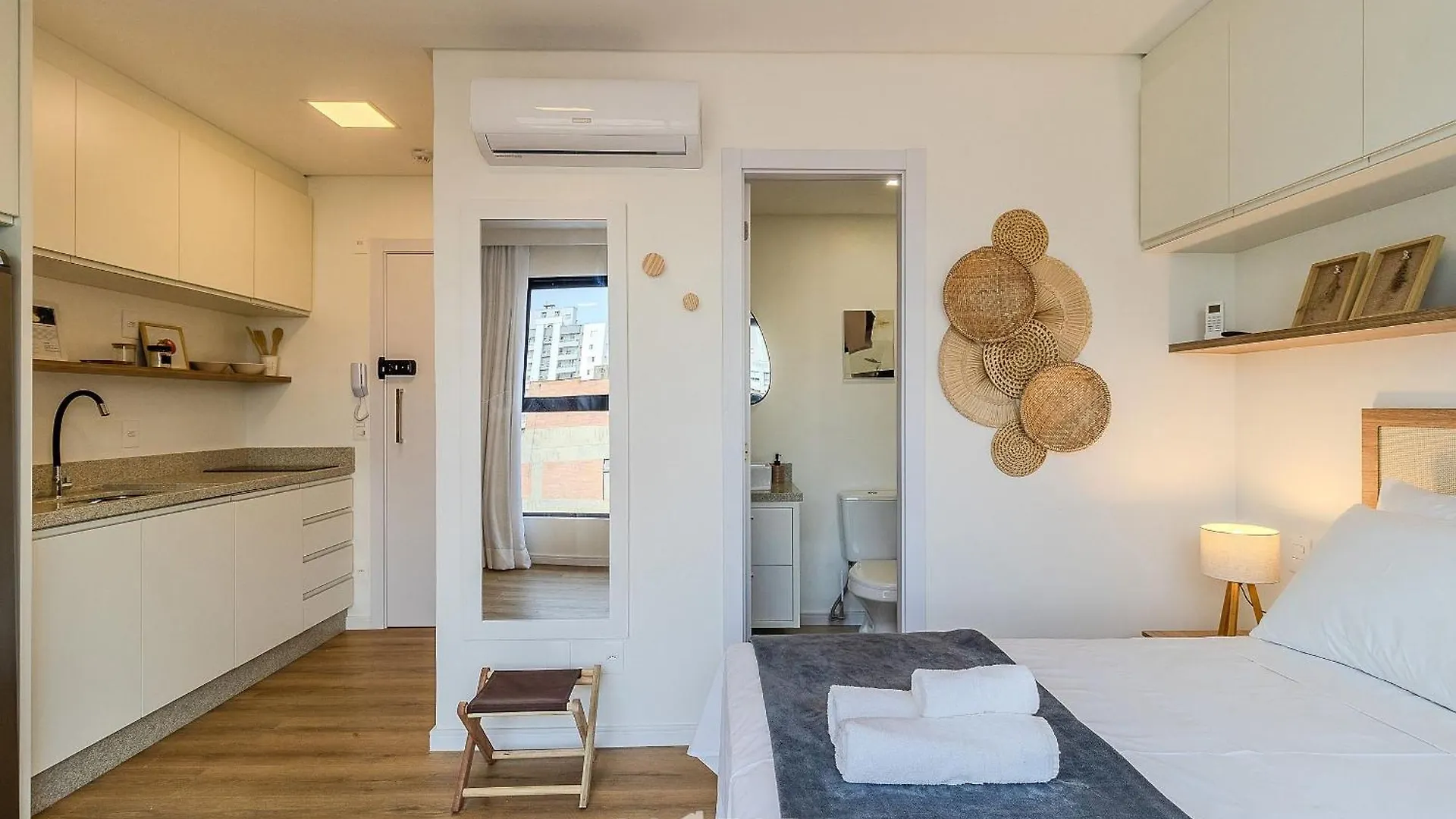 Rup - Studios Equipados Em Predio Com Piscina Blumenau Brazil