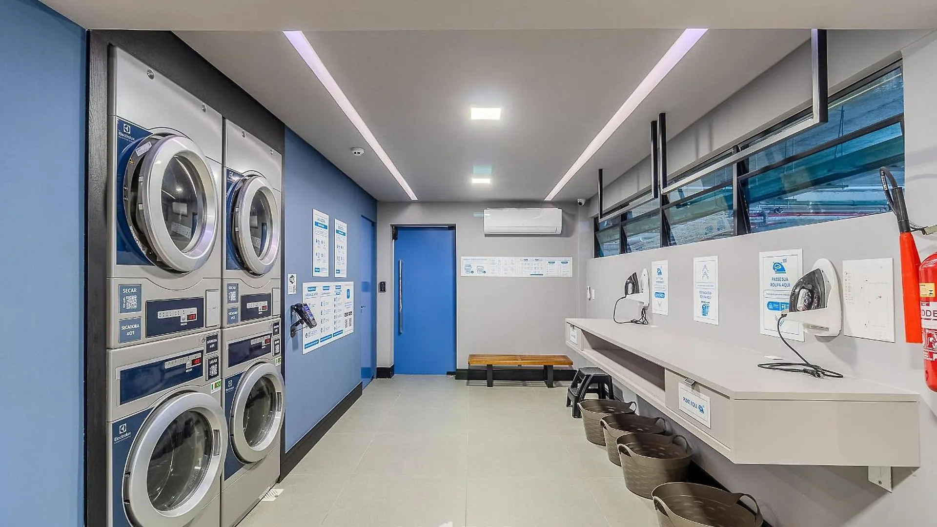 Rup - Studios Equipados Em Predio Com Piscina Blumenau 0*,