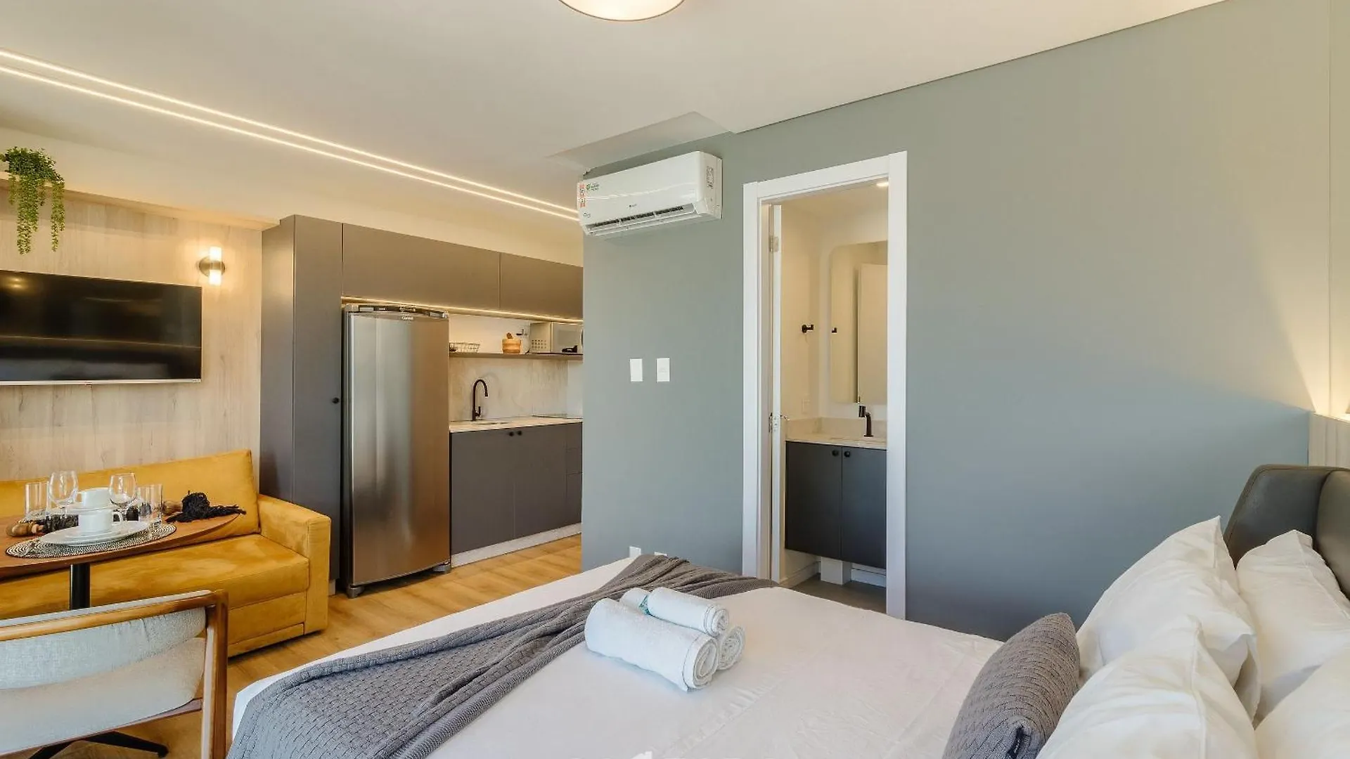 Rup - Studios Equipados Em Predio Com Piscina Blumenau Apartment
